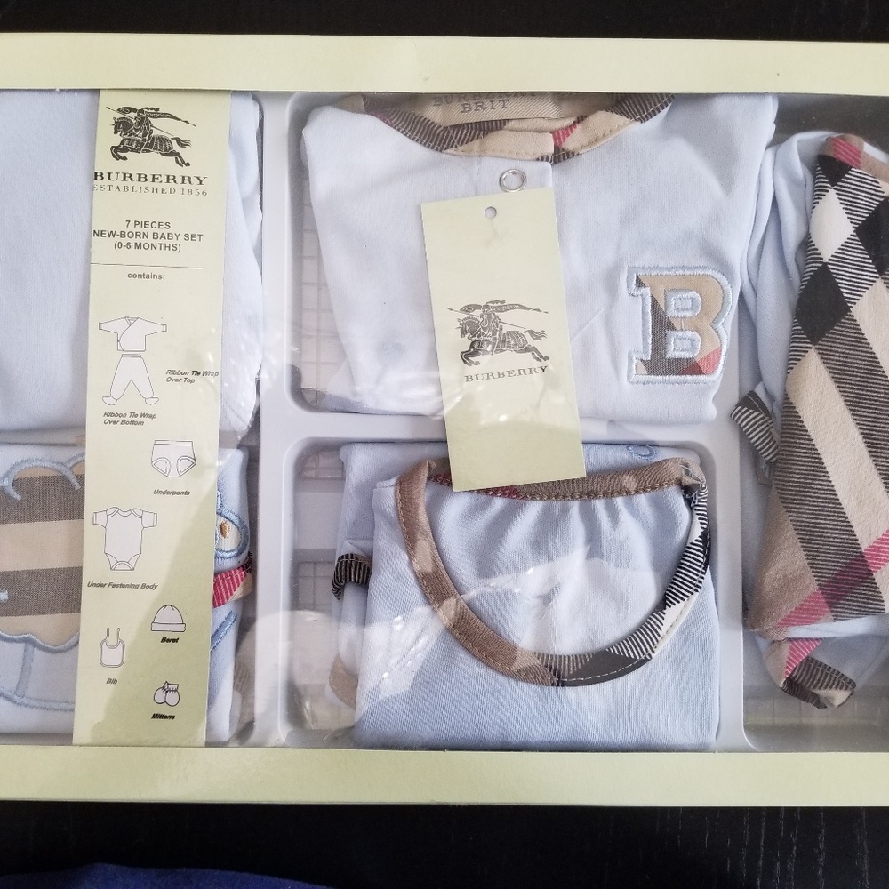 Burberry New-Born Baby set Boy